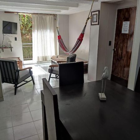 Apartamento 201 Amplio Y Comodo Medellin 90 Mts Kültér fotó