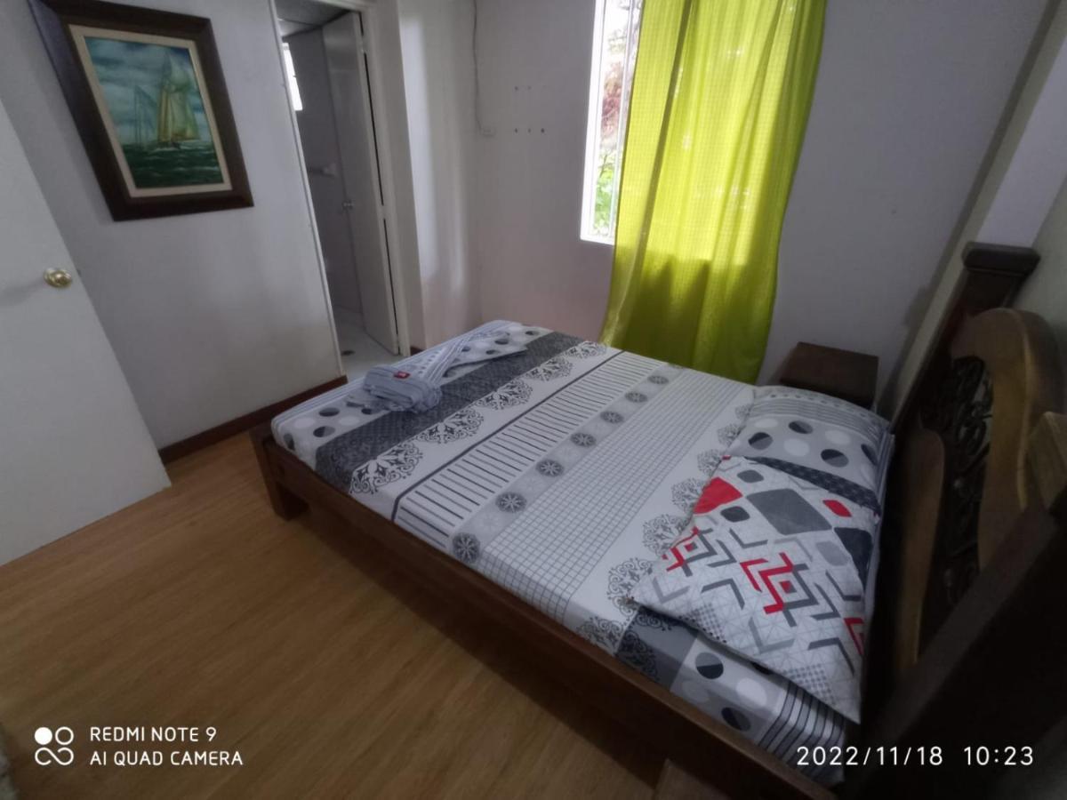 Apartamento 201 Amplio Y Comodo Medellin 90 Mts Kültér fotó